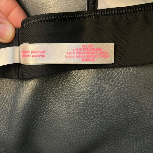 VS PINK Marble Set! - Picture 16 of 16